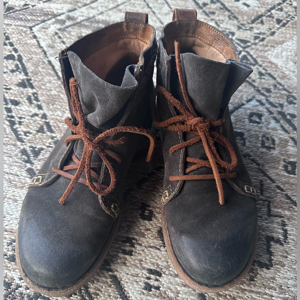 Born leather ankle boots